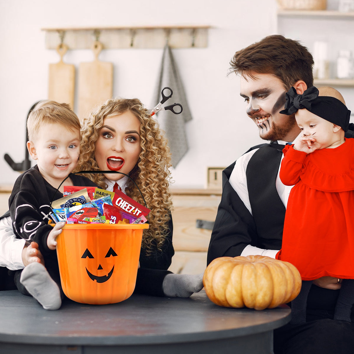 Halloween Pumpkin Gift Basket Candy 45ct